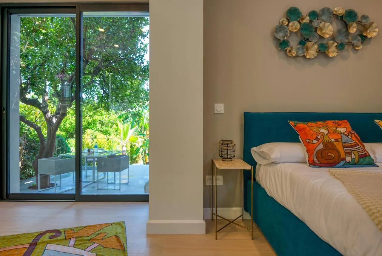 Ground Floor Villa Graziella 200 M From The Beach Eze France