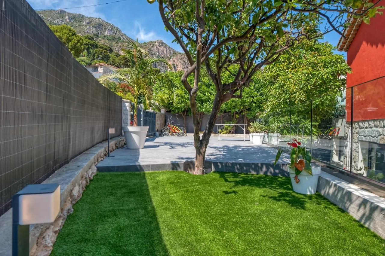 Ground Floor Villa Graziella 200 M From The Beach Eze