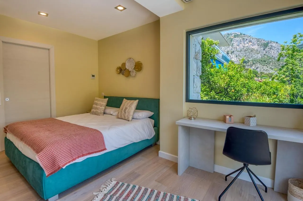 Ground Floor Villa Graziella 200 M From The Beach Eze France