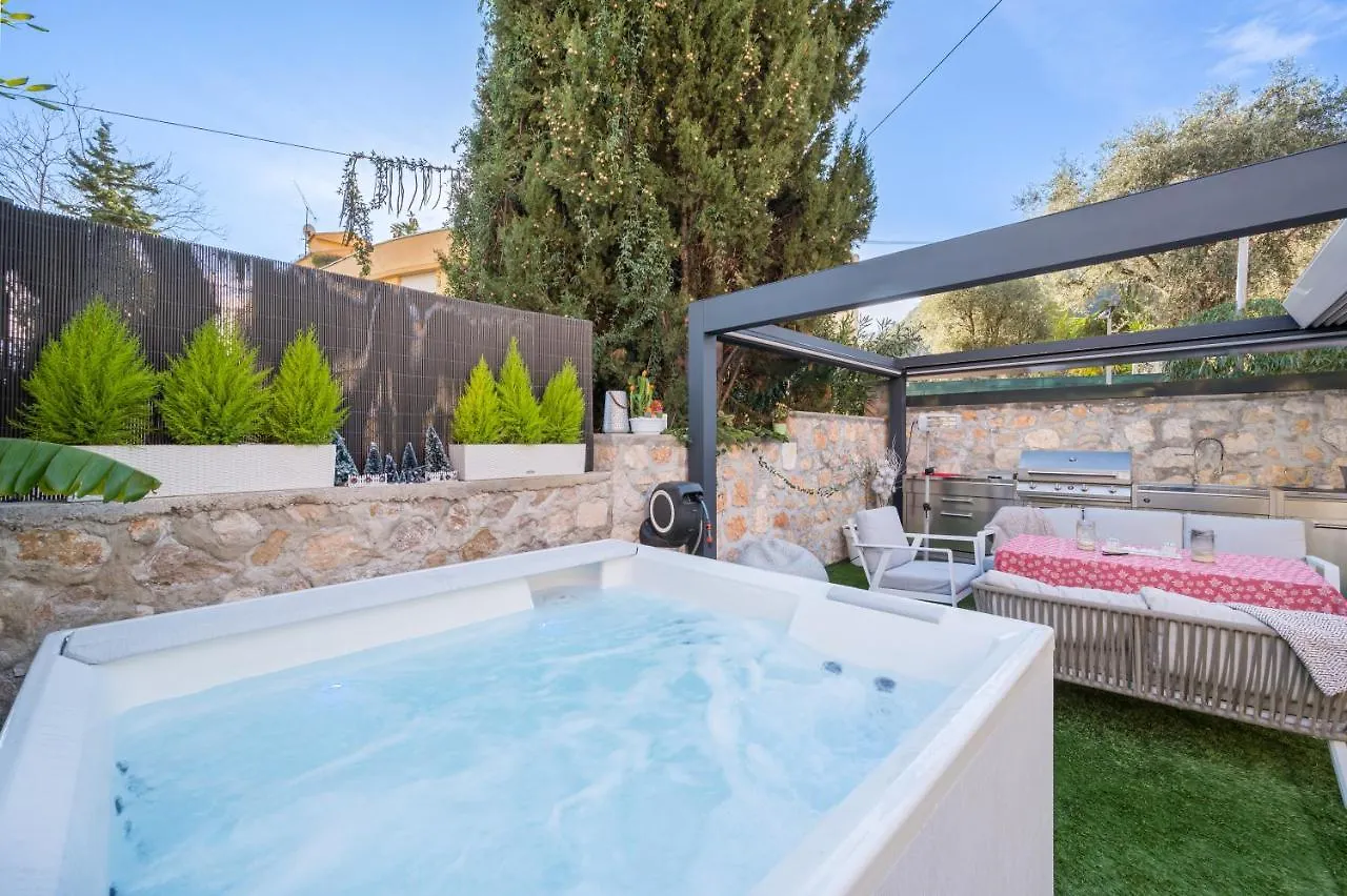 Ground Floor Villa Graziella 200 M From The Beach Eze