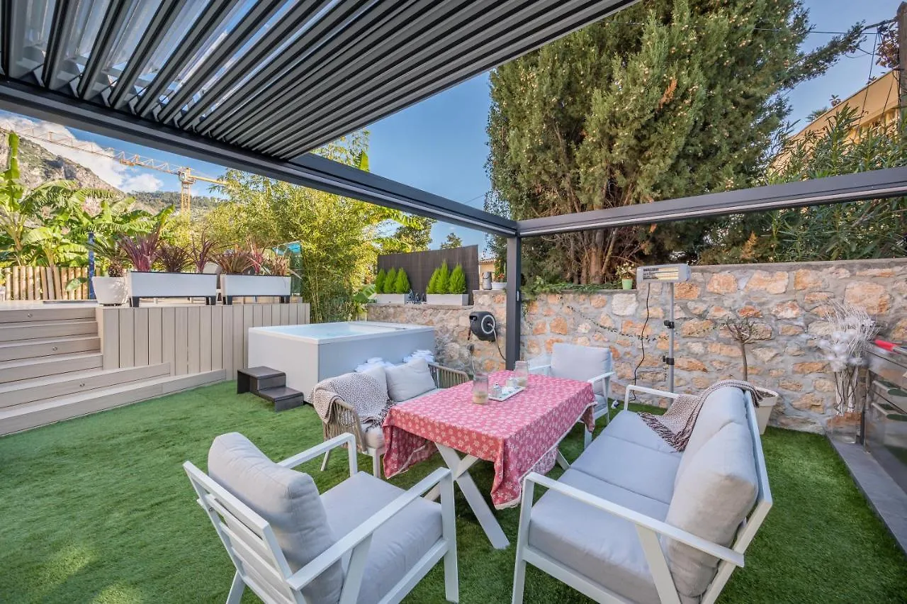 Ground Floor Villa Graziella 200 M From The Beach Eze 0*,