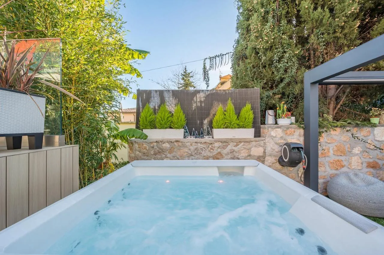 Ground Floor Villa Graziella 200 M From The Beach Eze 0*,