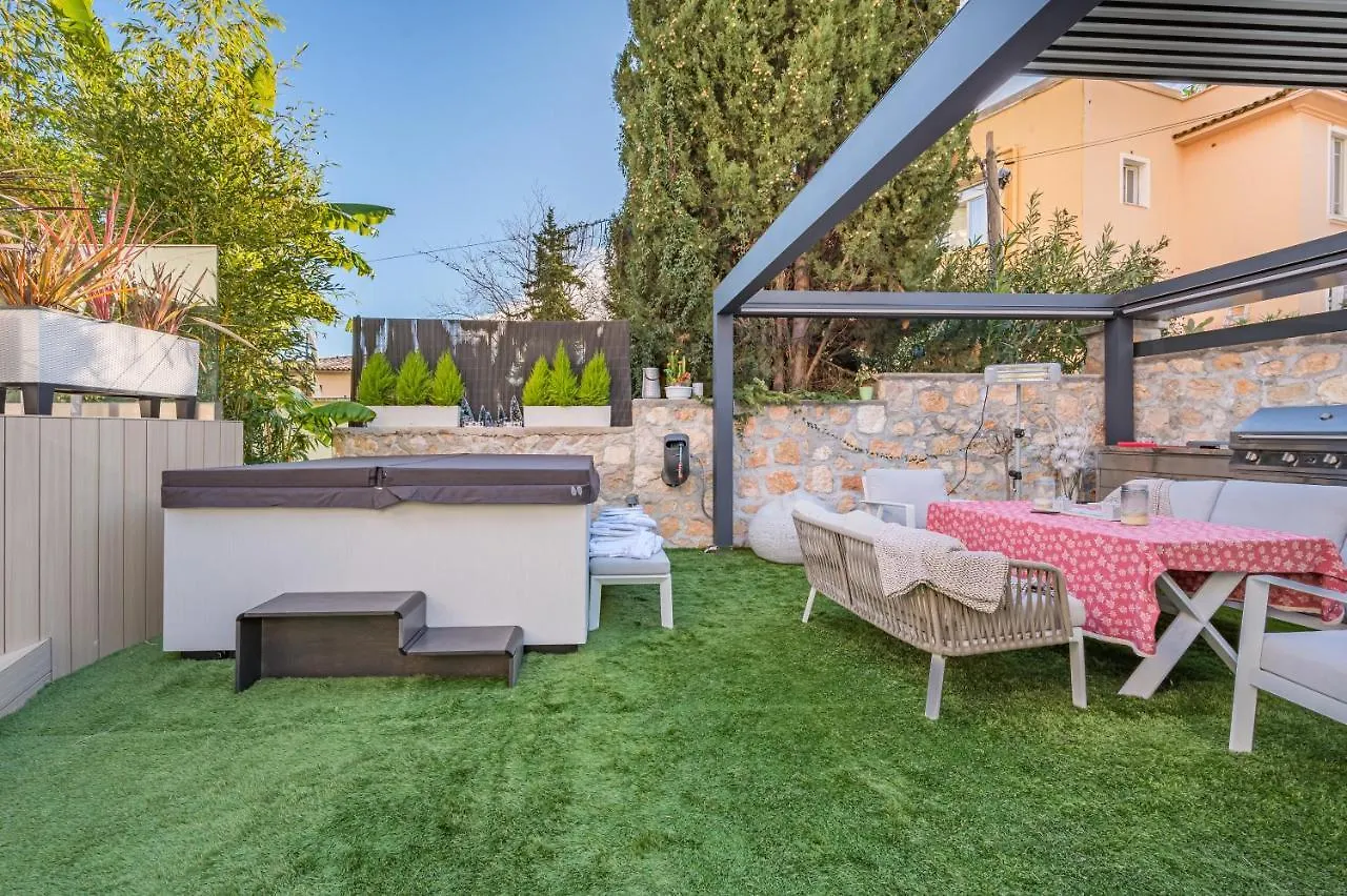 Ground Floor Villa Graziella 200 M From The Beach Eze